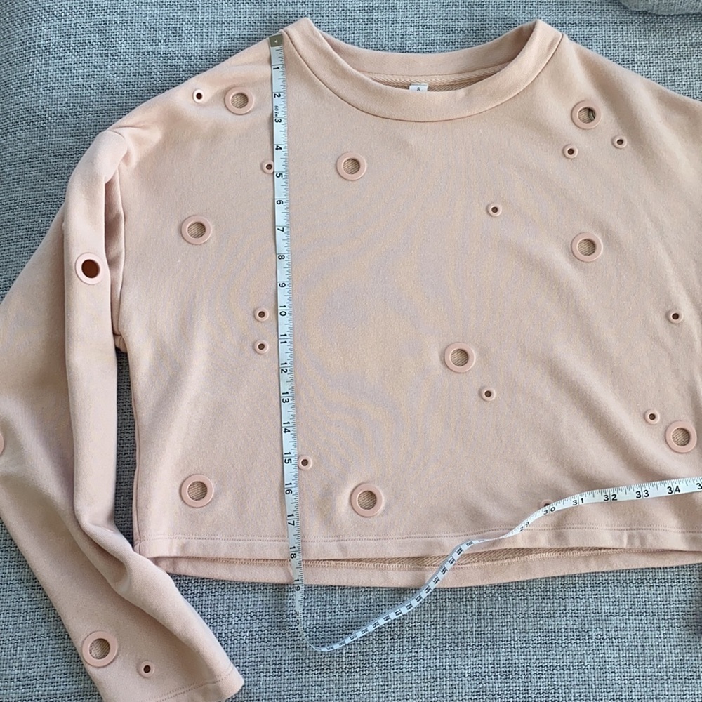 Alo Yoga Cadence Pullover in Nectar - Picture 7 of 11